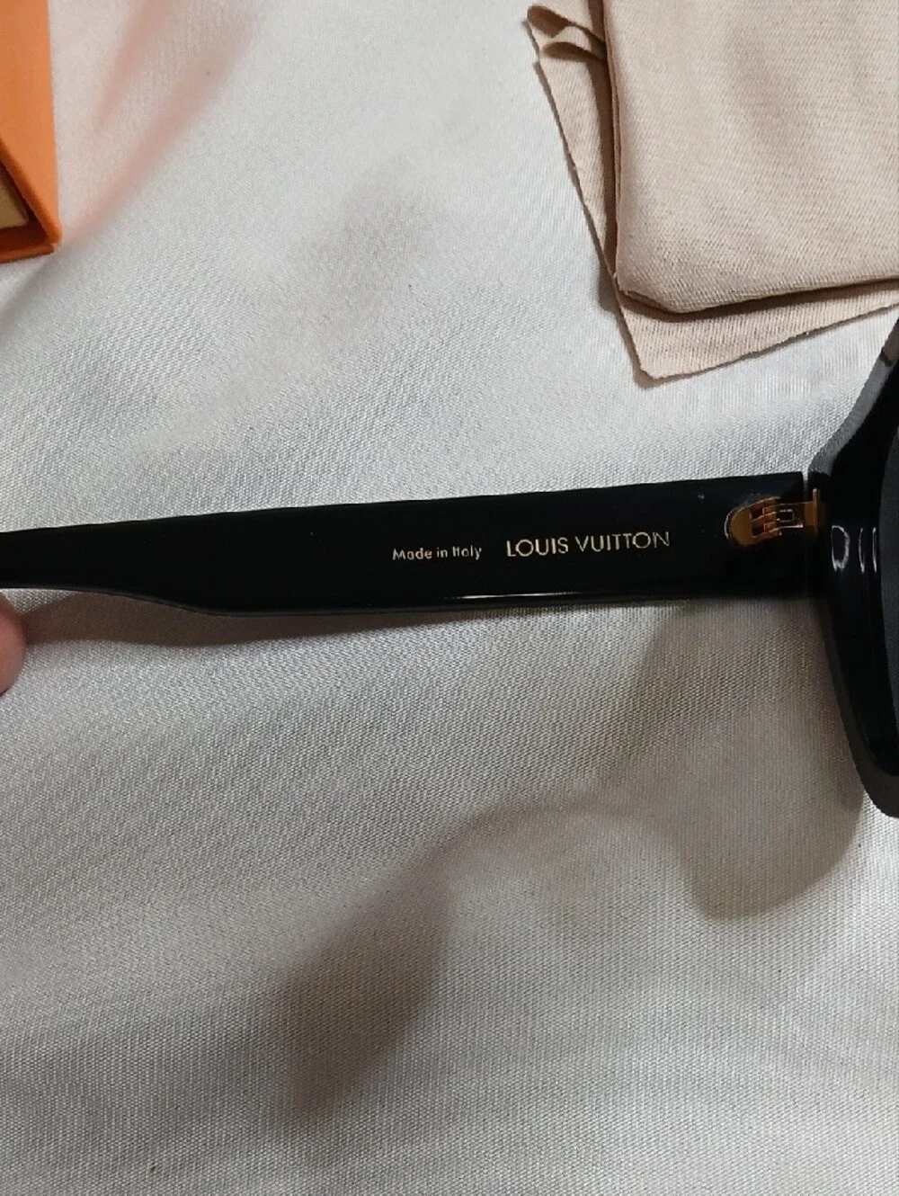 Louis Vuitton Black Frame Black Lens Cat-Eye Sunglasses